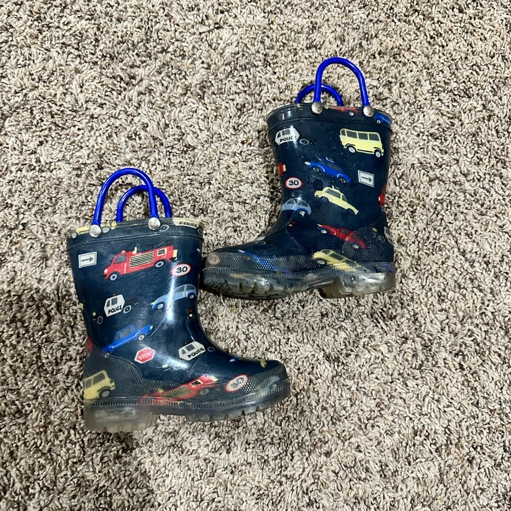 Toddler light up rain boots
